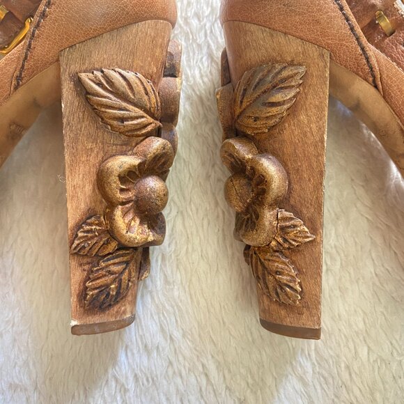 Miu Miu Vintage Camel Tan Floral Carved Wood Heel Platform Sandals – Size IT 38 - Picture 12 of 16